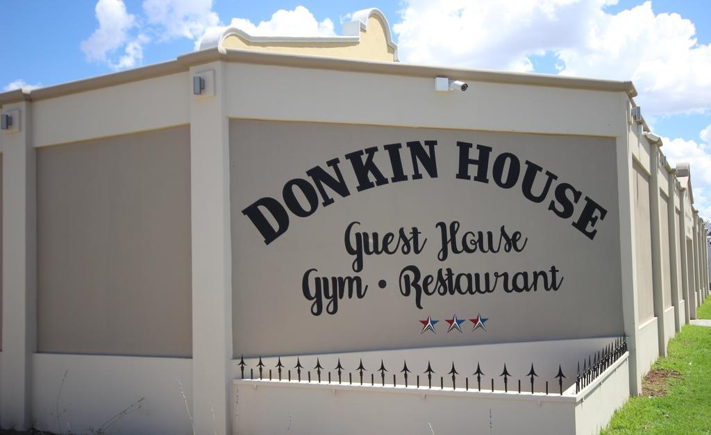 Donkin Country House Hotel Beaufort West Exterior photo